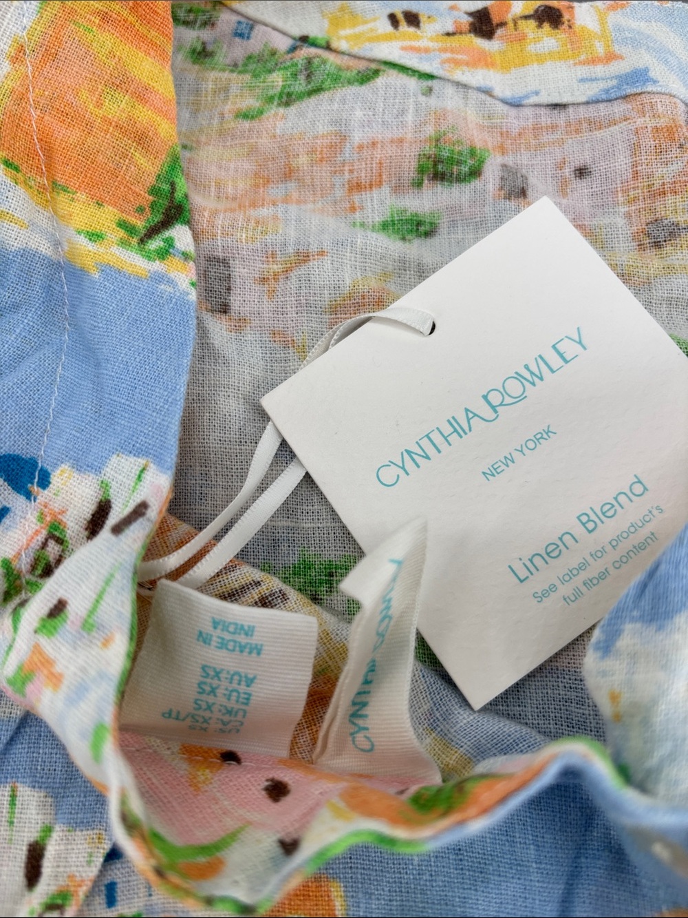 Cynthia Rowley New York Greek Isle
Linen Blend Button Back shirt
NWT XS - Picture 7 of 10